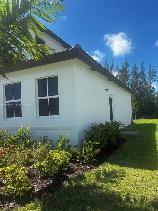 Foto del edificio - 2342 SE 30th Dr