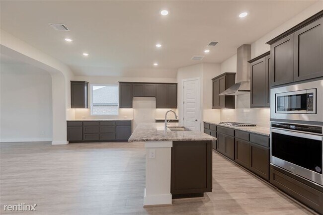 Foto del edificio - 3804 Sandhill Crane Dr