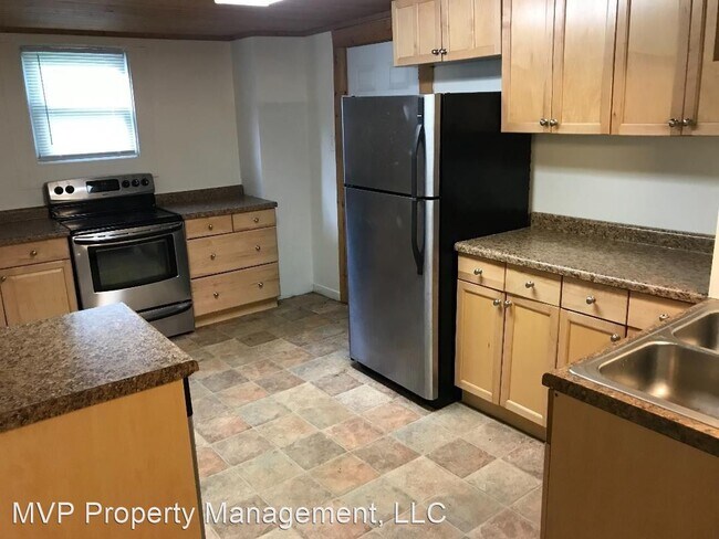 Building Photo - 2 br, 1 bath House - 940 Redfield St