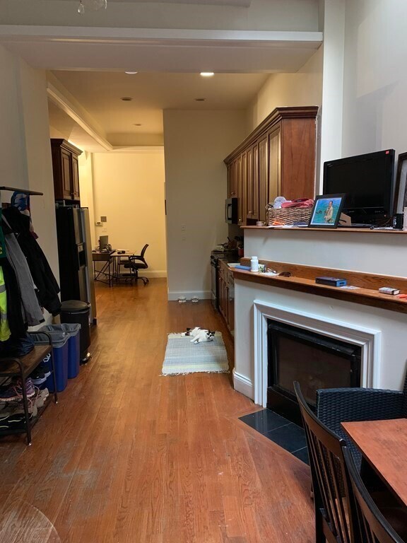 Foto del edificio - 1027 Tremont St