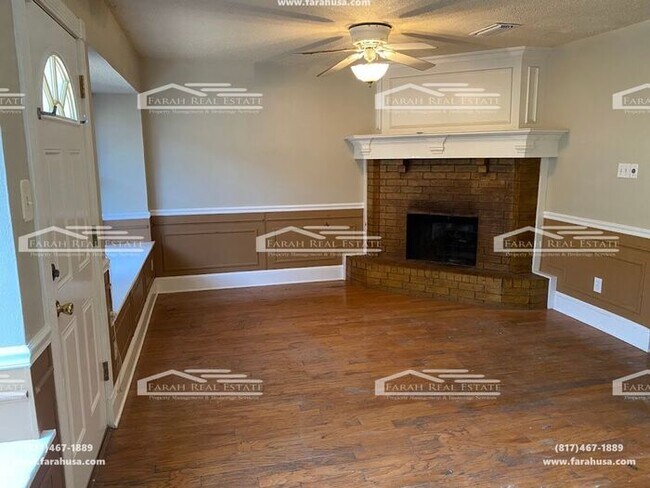 Foto del edificio - 3/2.5 Two-Story Townhome Now Available!