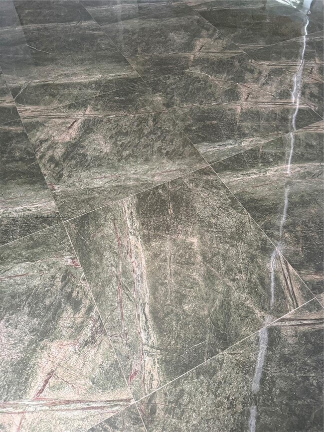 Building Photo - 1070 98th St