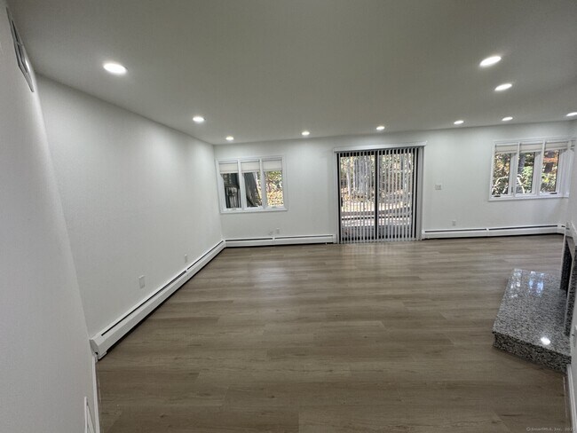 Foto del edificio - 4 Earls Ct