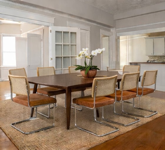 Large 1BR, 1BA, 625sf / Dining / Living Area - The Dulion