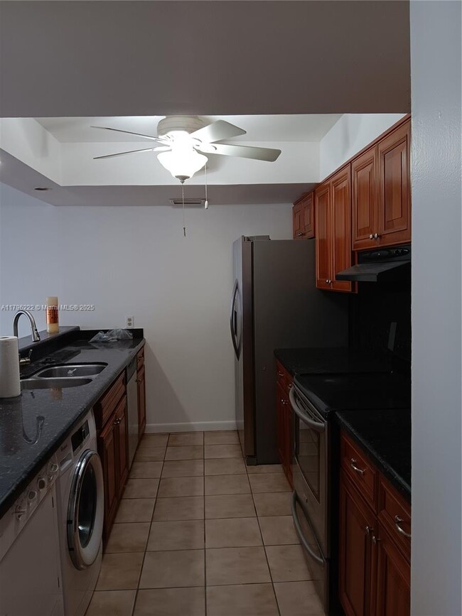 Building Photo - 11209 NW 15th Pl
