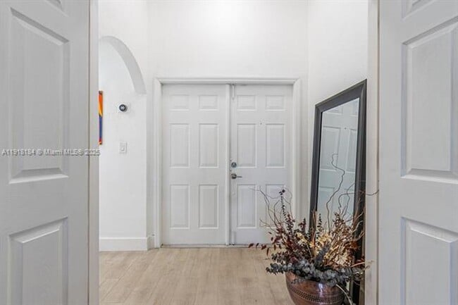 Building Photo - 12101 SW 135th Terrace