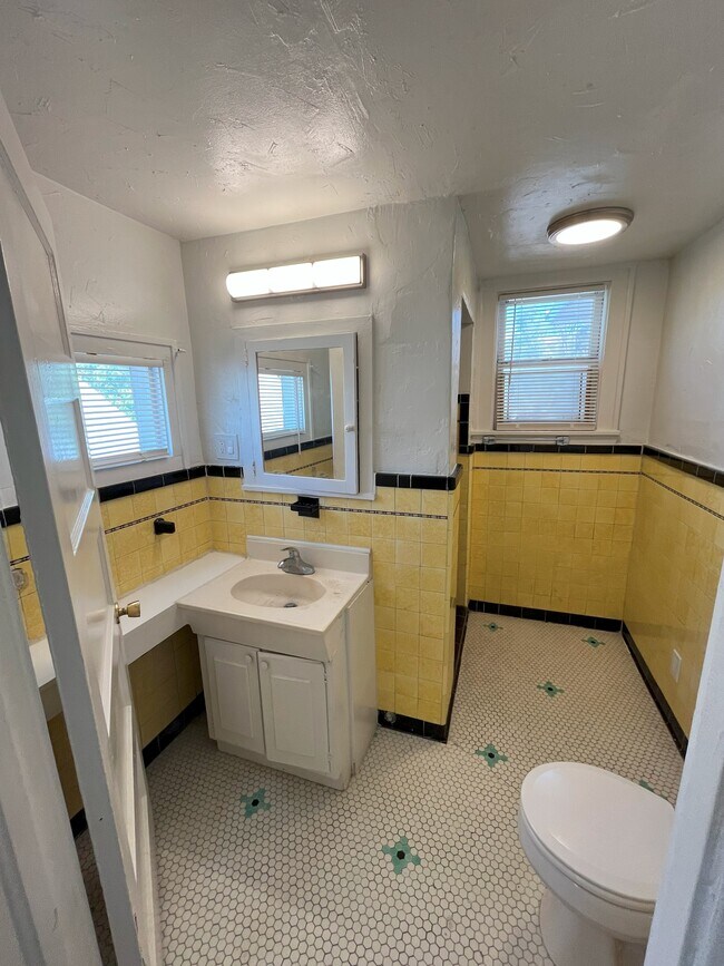 Foto del edificio - 659 E 200 S