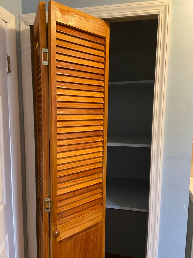 Foto del edificio - 354 Ogden St