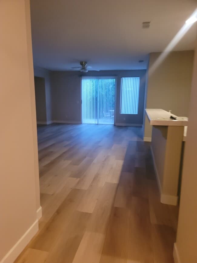 Foto del edificio - 2243 Thomsen Way