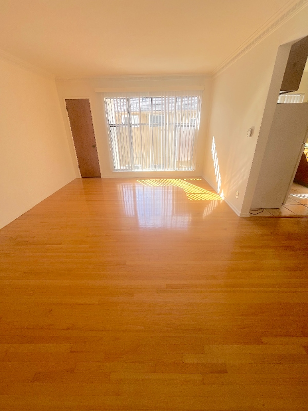 Building Photo - 1255 N Mansfield Ave