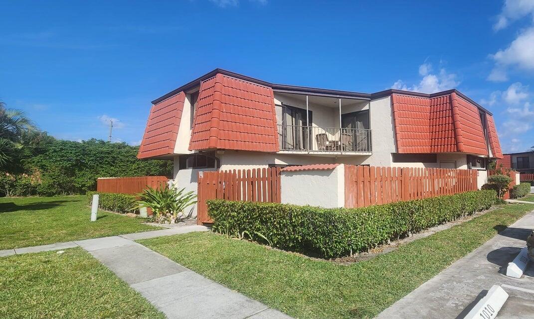 Foto principal - 3776 Victoria Dr