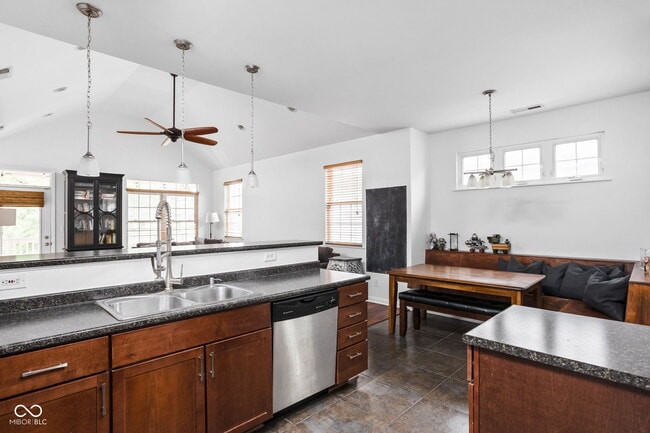 Building Photo - 2326 N Pennsylvania St