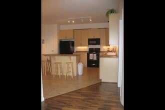 Building Photo - 4304-4139 139 Ave NW