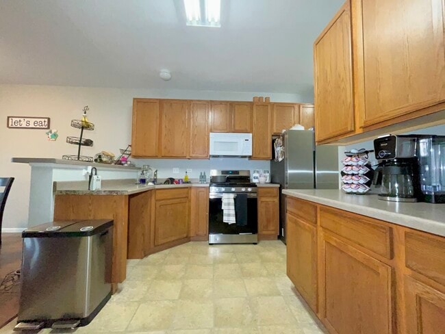 Building Photo - 2242 Gallant Fox Cir
