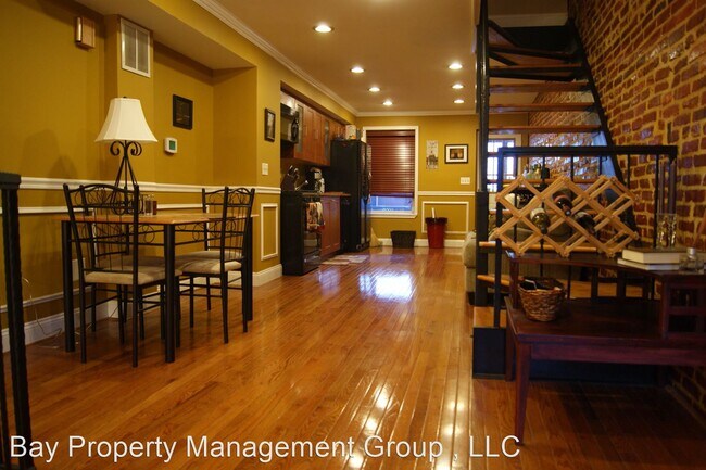 Foto del edificio - 2 br, 2 bath House - 143 N. Curley Street
