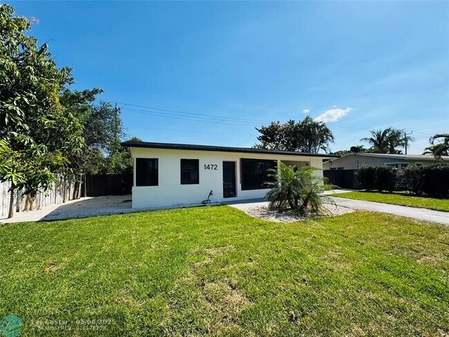 Foto del edificio - 1472 NE 30th Ct