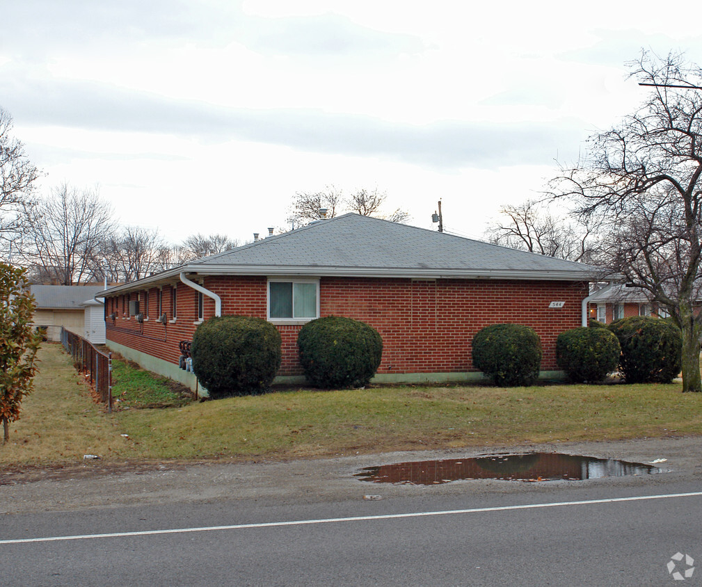 Building Photo - 544 Brandt St
