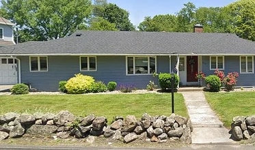 Building Photo - 303 Lowell St