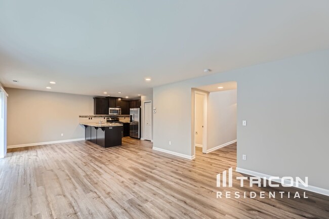Foto del edificio - 1632 77th Ave SE
