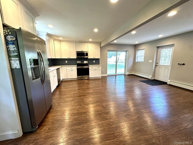 Building Photo - 56 Deer Dr