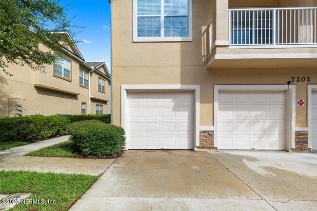 Building Photo - 7202 Deerfoot Cir