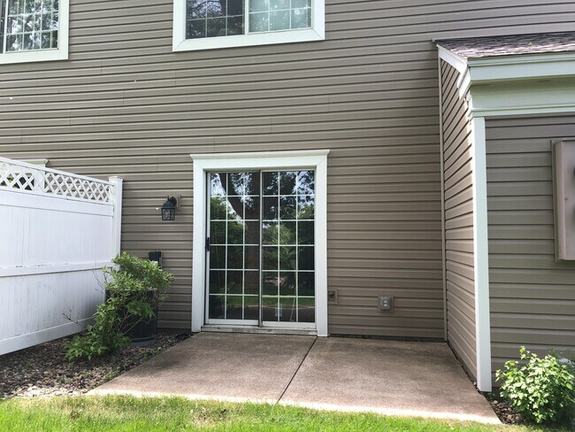 Foto del edificio - 1805 Southcross Dr W