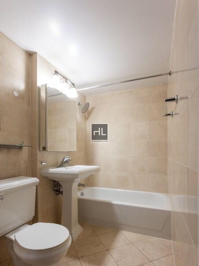 Foto del edificio - AMAZING ONE BEDROOM APARTMENT!! AMAZING DE...