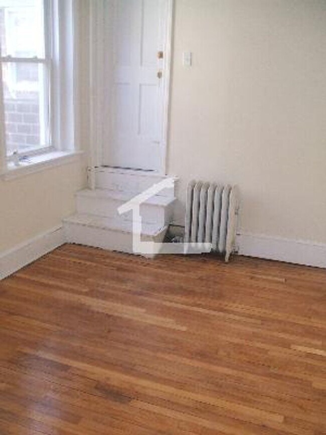 Foto del edificio - Amazing 3 Bed Available 9/1 close to BU