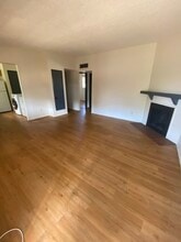 Building Photo - 610 E Lester St