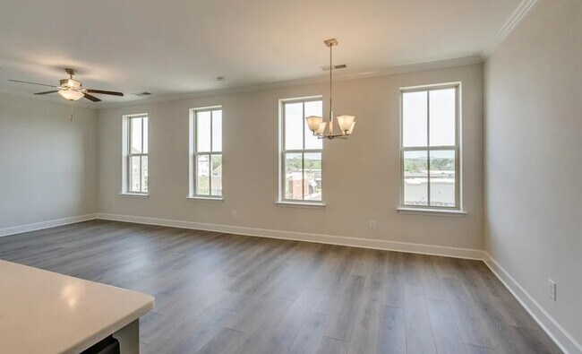 Building Photo - 1011 Vida Way