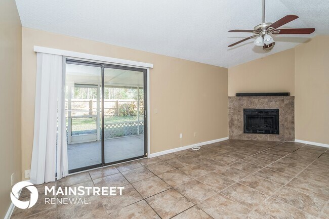 Foto del edificio - 1826 Blarney Cir