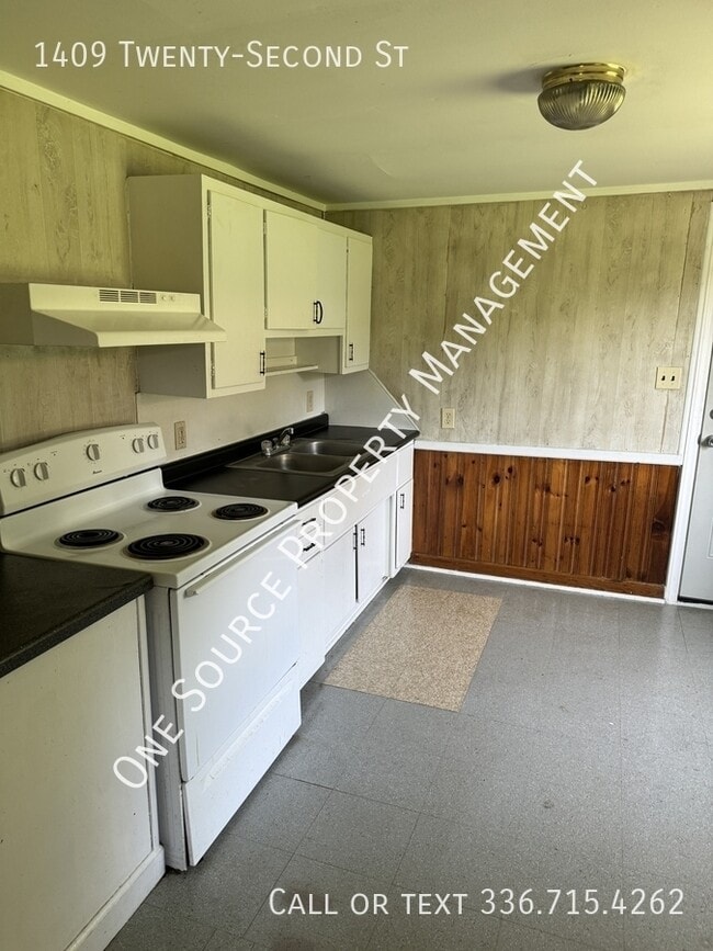 Foto del edificio - 1409 Twenty-Second St-