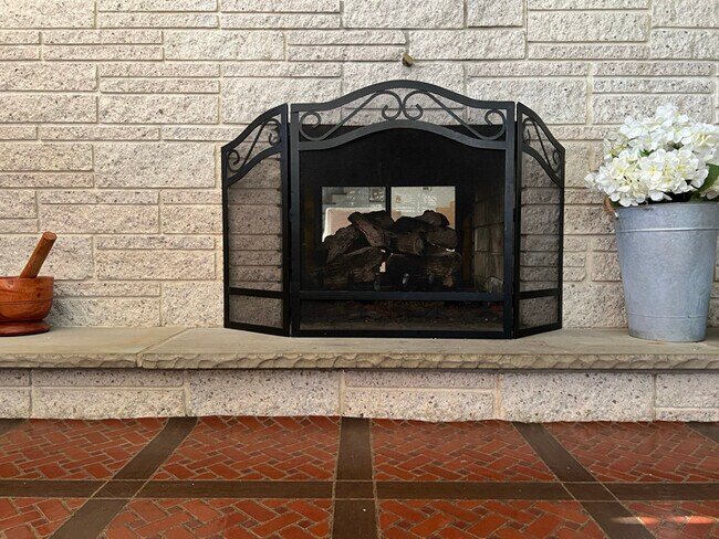 Photo - 5415 Tolson Rd House