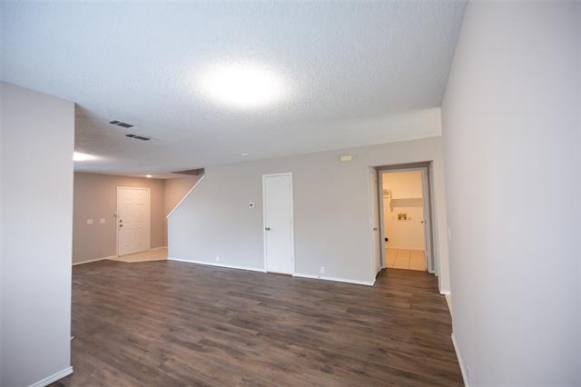 Building Photo - 2027 Earnhardt Way