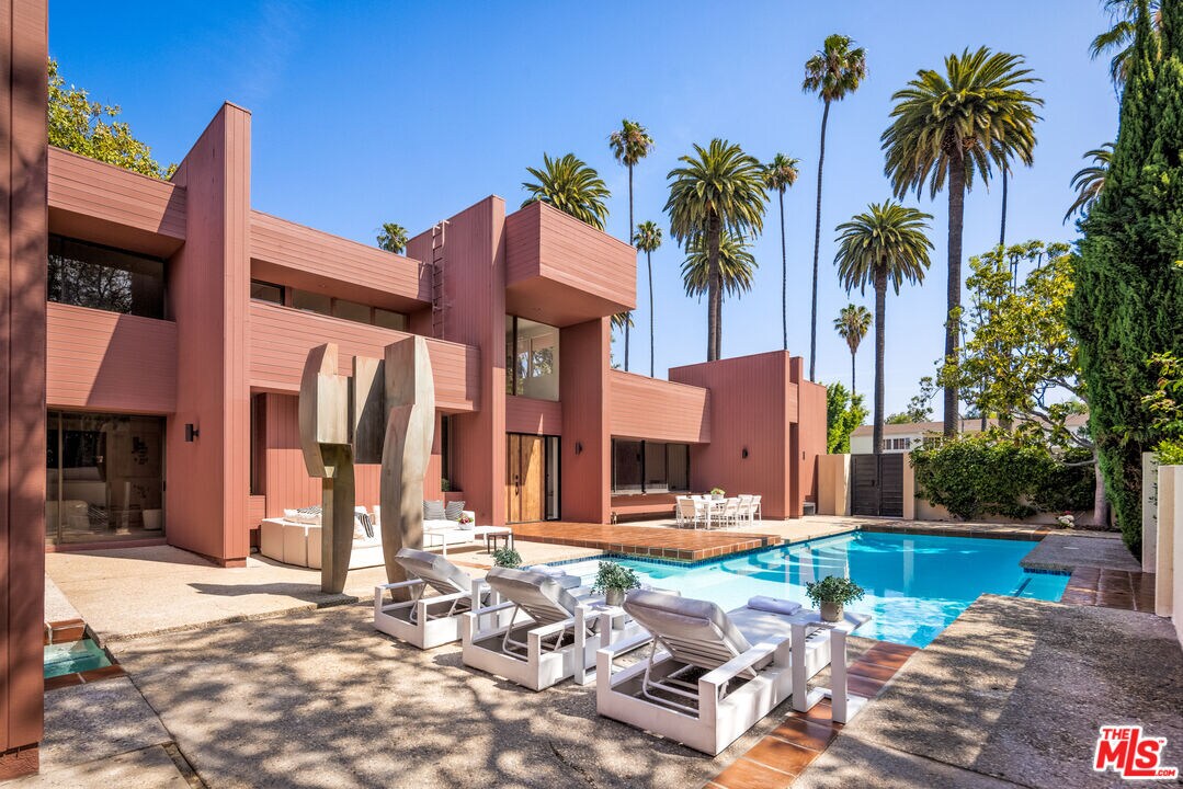 519 N Bedford Dr, Beverly Hills, CA 90210 House Rental in Beverly