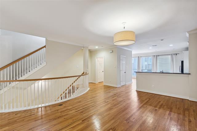 Building Photo - 3943 N Hall St