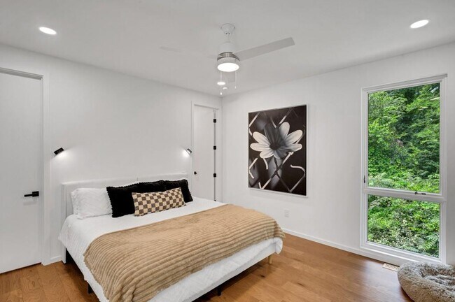 Foto del edificio - 2525 Whites Mill Rd