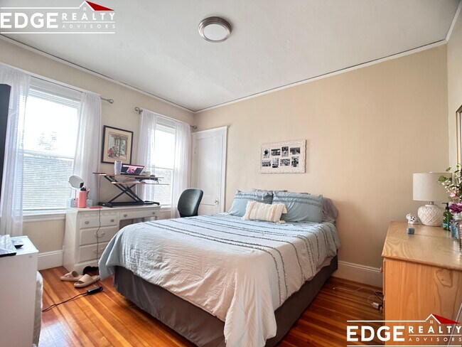 Building Photo - 3 Glenley Terrace