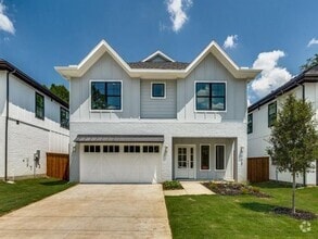 Building Photo - 708 W White Ave