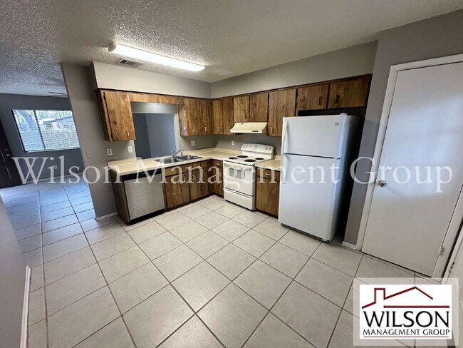 Foto del edificio - 1912 Wizard Ct