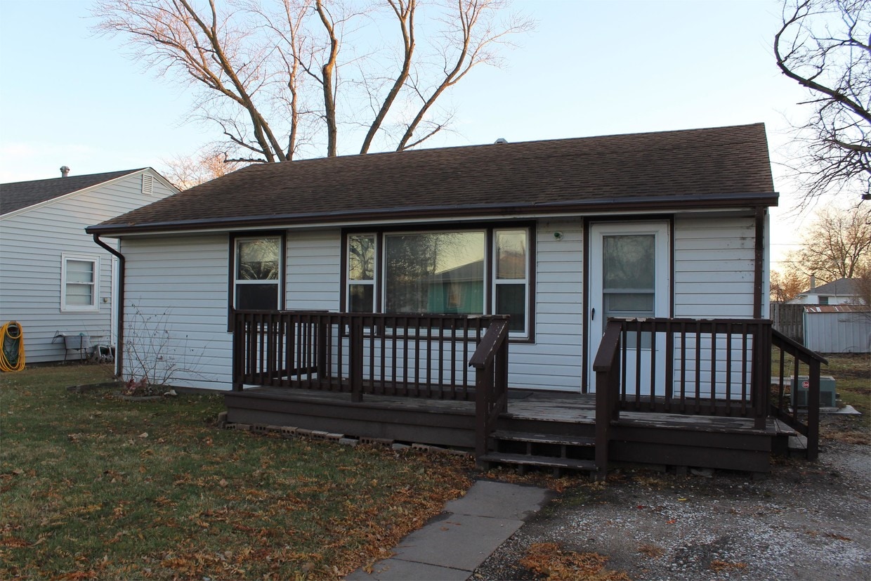 1445 E Dodge St, Fremont, NE 68025 House Rental in Fremont, NE