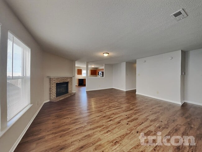 Building Photo - 10393 Fairmont Ln