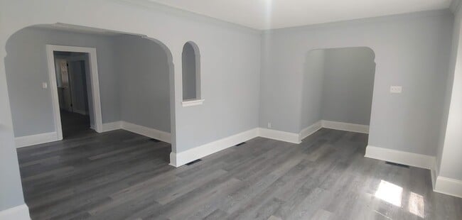 Building Photo - 4457 N 29th St