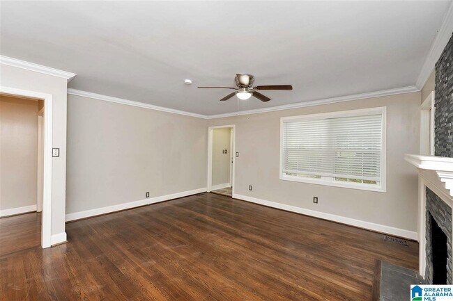 Foto del edificio - 1017 Hillcrest Ave