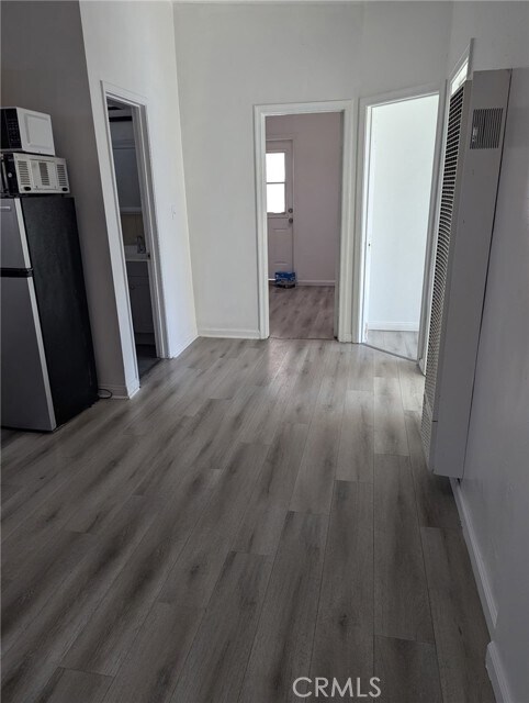 Foto del edificio - 643 E Broadway