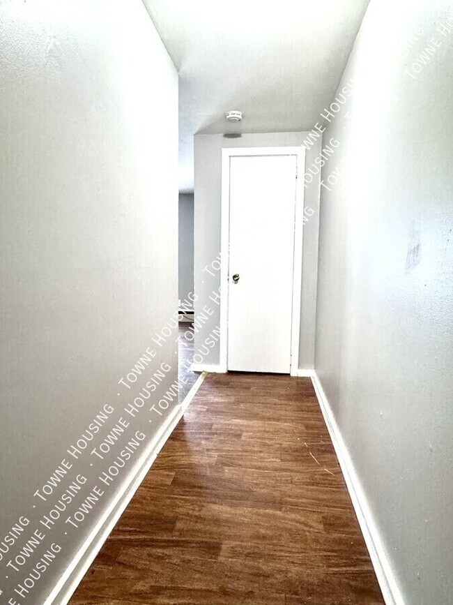 Foto del edificio - 70 Harvey Ave