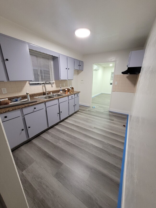 Foto del edificio - 10918 Acacia Ave