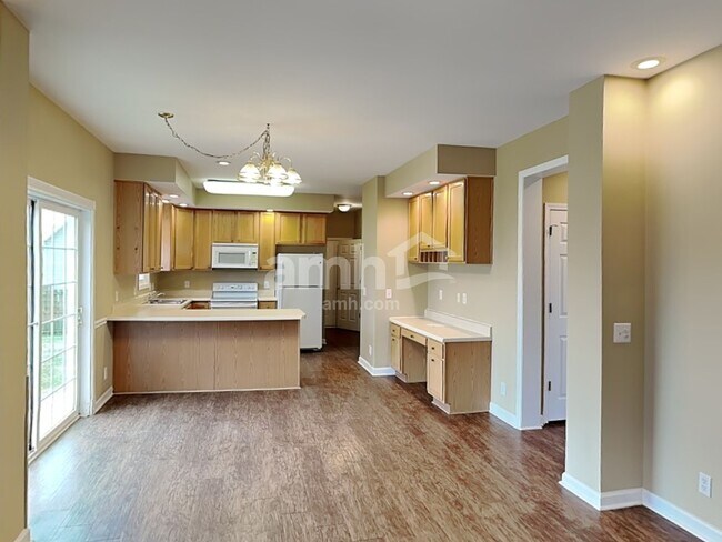 Foto del edificio - 1602 Solitude Ct