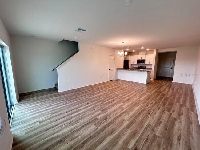 Building Photo - 746 Stoney Pointe Cir