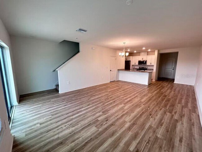 Foto del edificio - 746 Stoney Pointe Cir